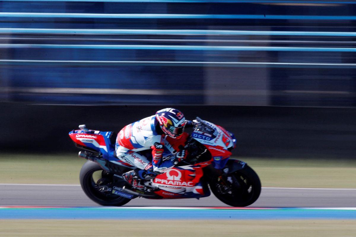 Johann Zarco ungguli Joan Mir untuk pole position GP Portugal