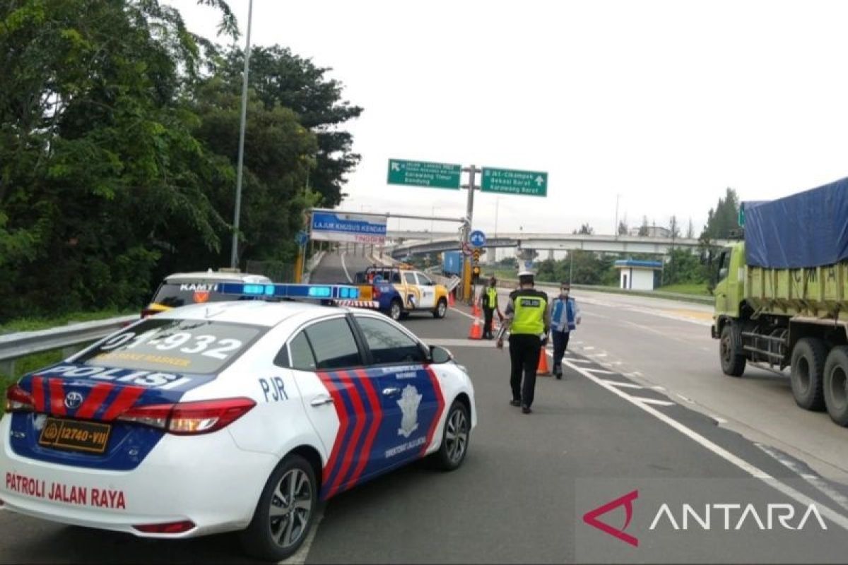 Jasa Marga tutup sementara Tol Layang MBZ untuk urai kepadatan arus mudik