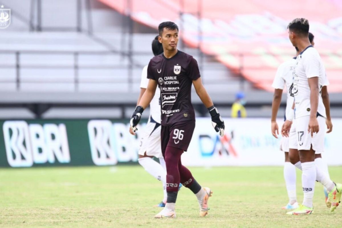 PSIS resmi perpanjang kontrak kiper Redondo