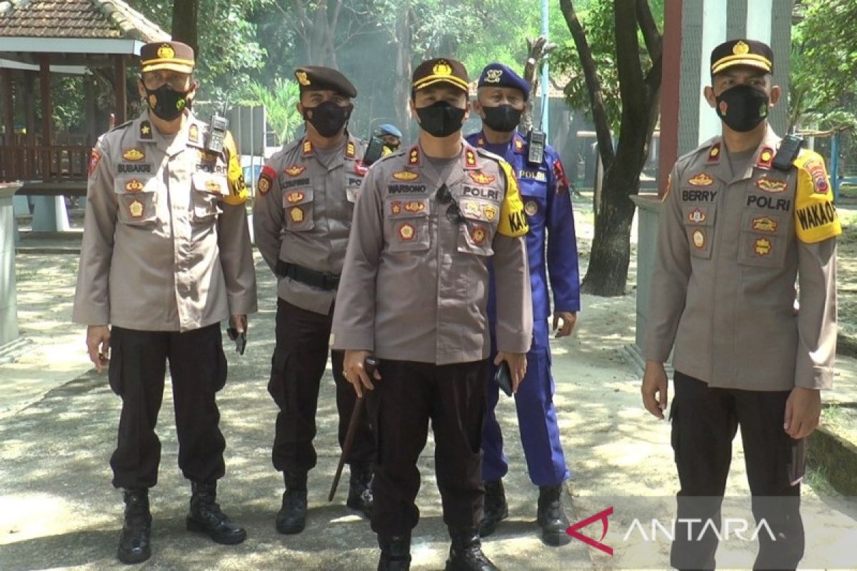 572 personel amankan objek wisata di Jepara