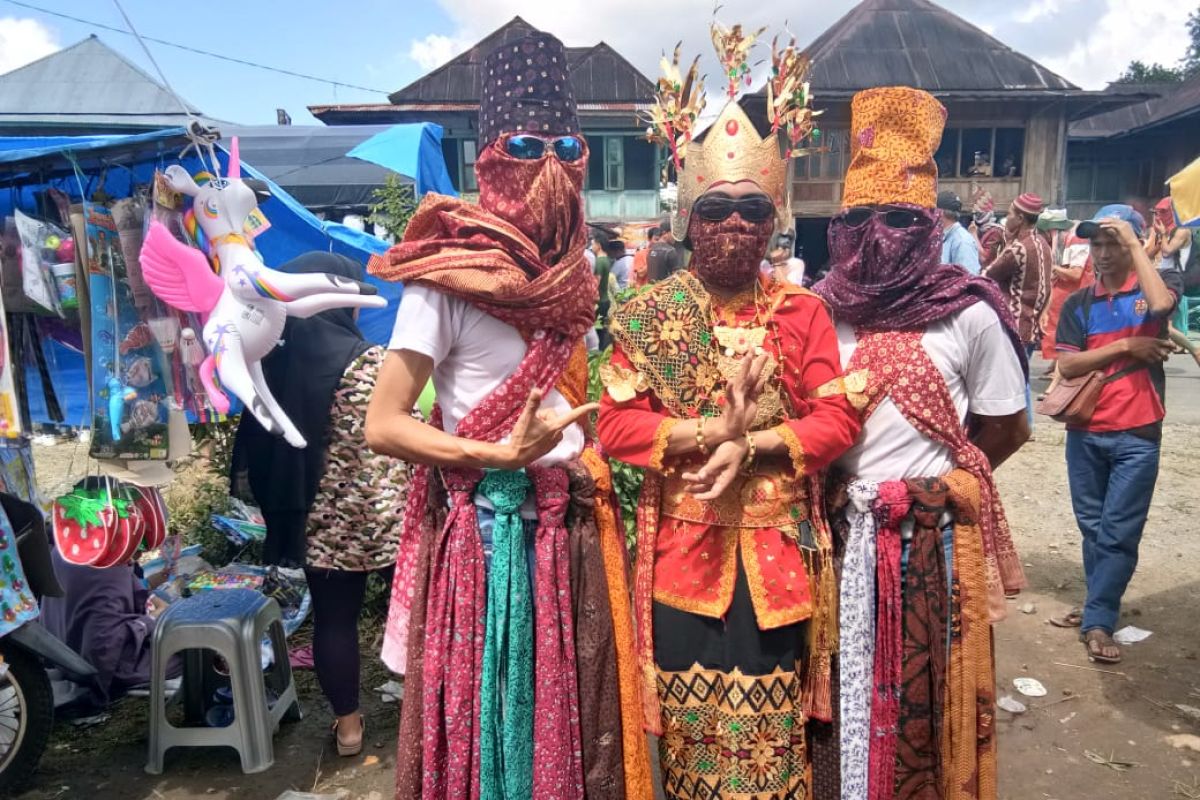 Sekura tradisi turun menurun di Lampung Barat pada bulan Syawal