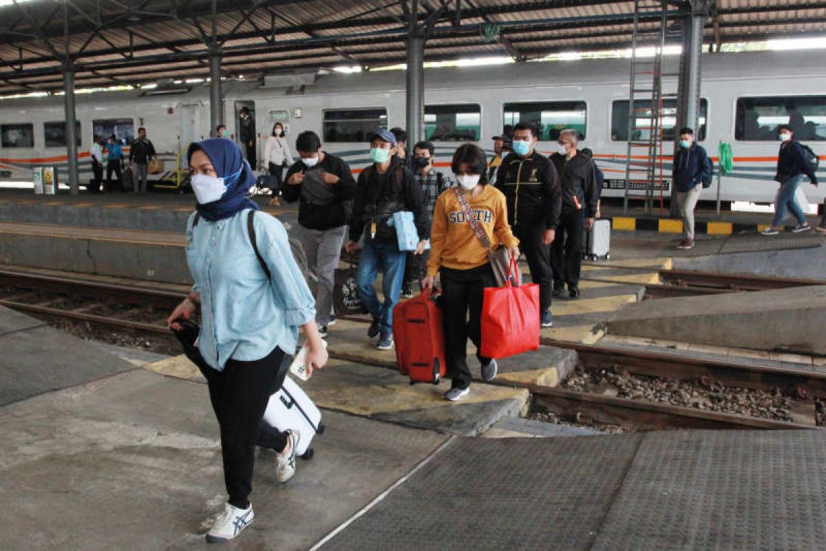 KAI tambah kereta tujuan Semarang-Bandung untuk arus balik