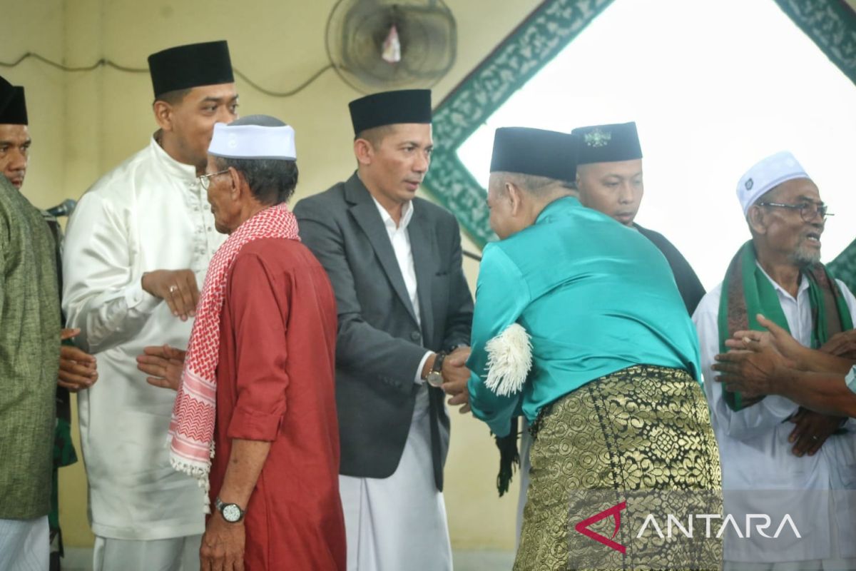 Perdana Salat Id di Rangsang Barat, Bupati Meranti harapkan perubahan lebih baik