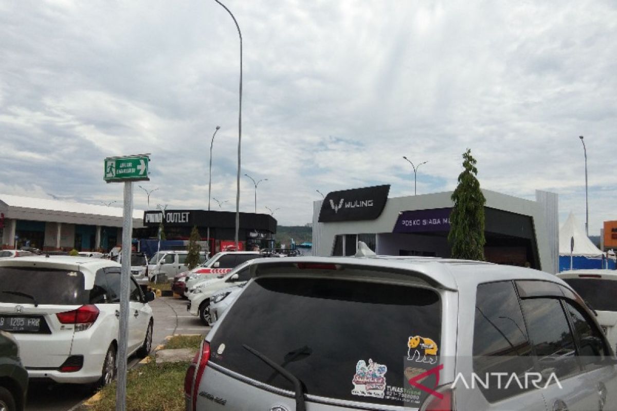 Cegah macet, Polres Batang berlakukan sistem buka tutup di "rest area"