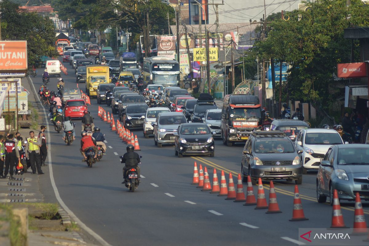 353 ribu kendaraan melintasi Nagreg hingga H+4 Lebaran