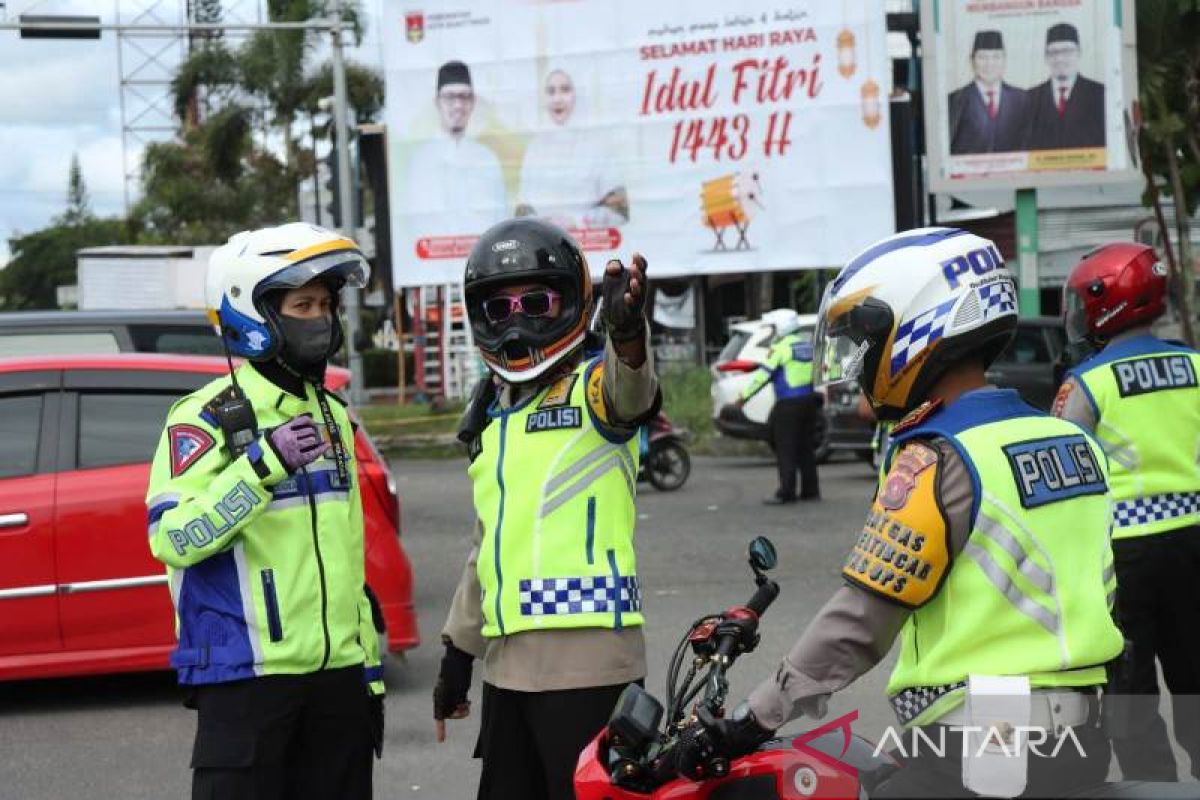 Bukittinggi macet, Kapolres turun langsung atur lalu lintas