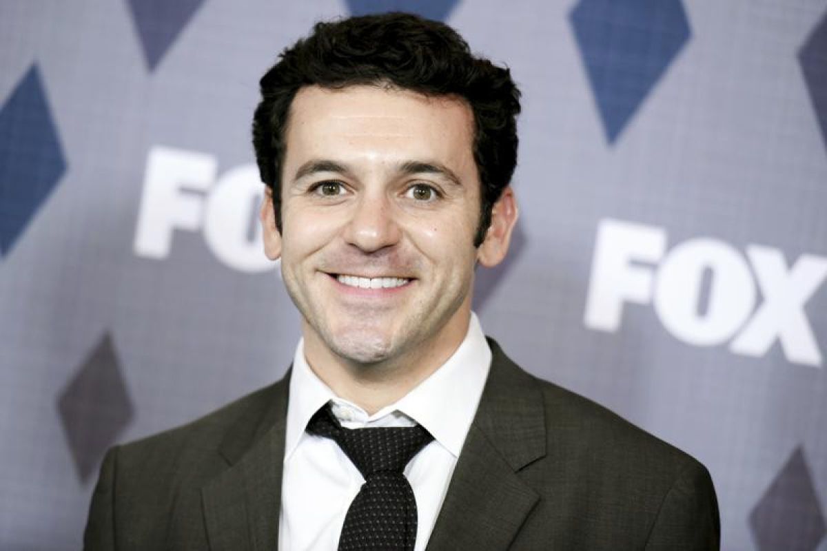 Diduga karena perilaku tidak pantas, Fred Savage dicopot dari produksi reboot "The Wonder Years"