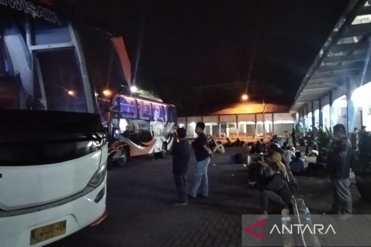 Penumpang arus balik di Terminal Induk Jati Kudus capai 3.866 orang