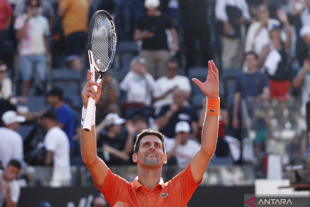 Djokovic menaklukkan Karatsev straight set di Italia Open