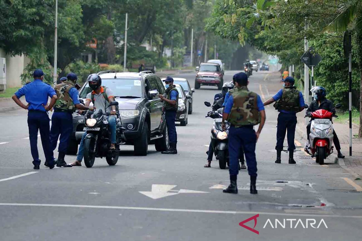 Ada apa warga Sri Lanka ramai-ramai buat paspor?