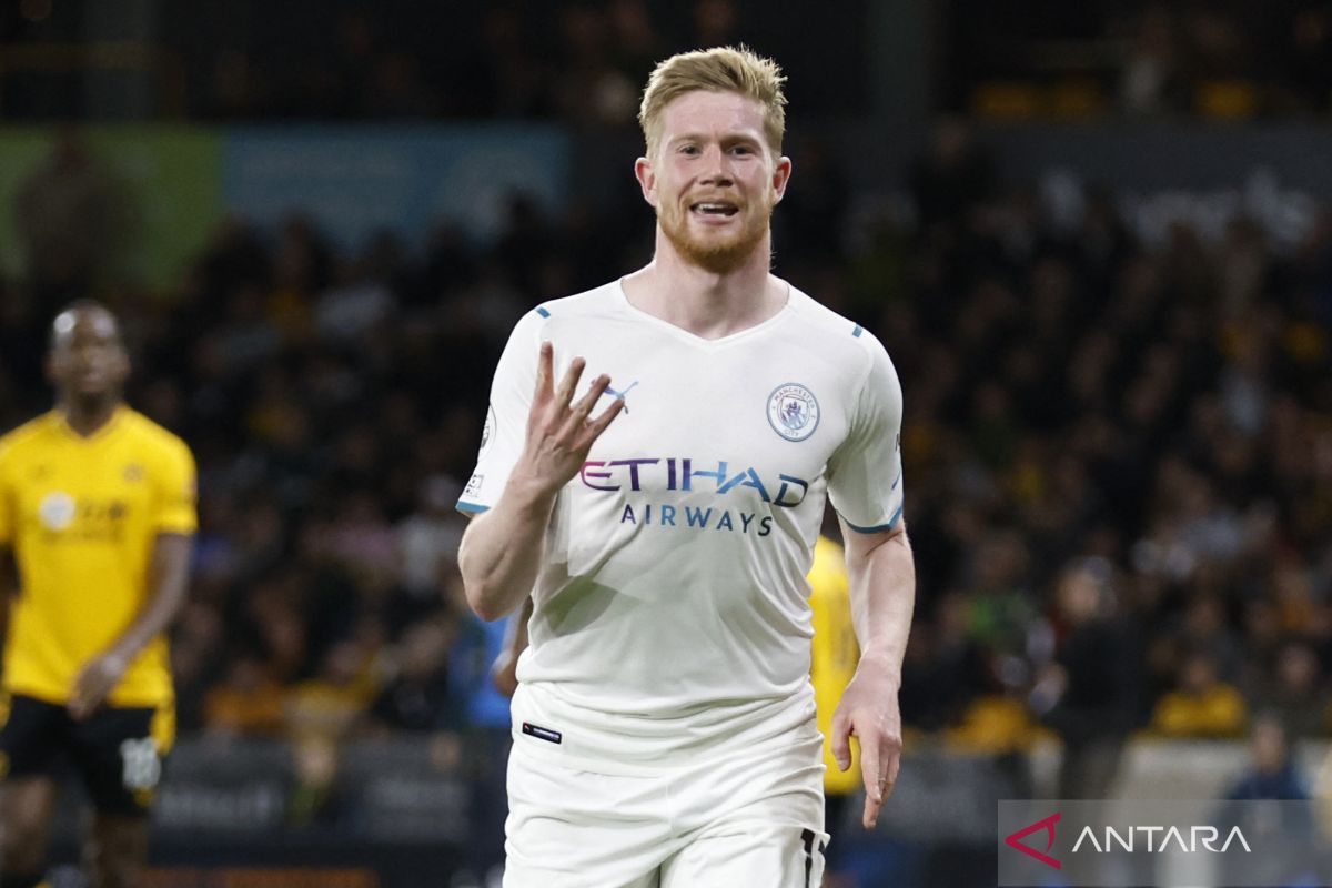 Manchester City hajar Wolves 5-1