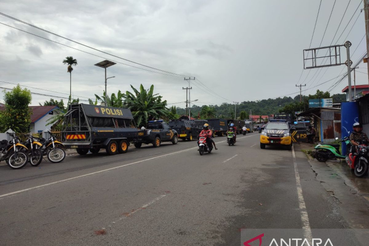 Aparat gabungan TNI-Polri amankan Manokwari, ada apa?