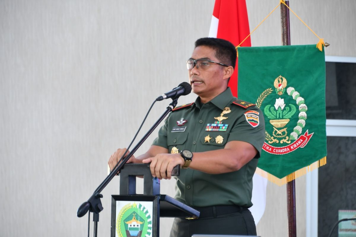 Danrem 033/Wira Pratama ajak istri TNI bijak dan cerdas bermedia sosial