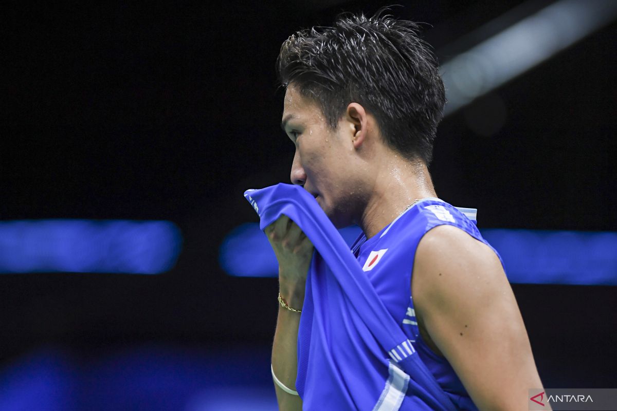 Momota akui dirinya lemah usai dikalahkan Ginting di Piala Thomas 2022