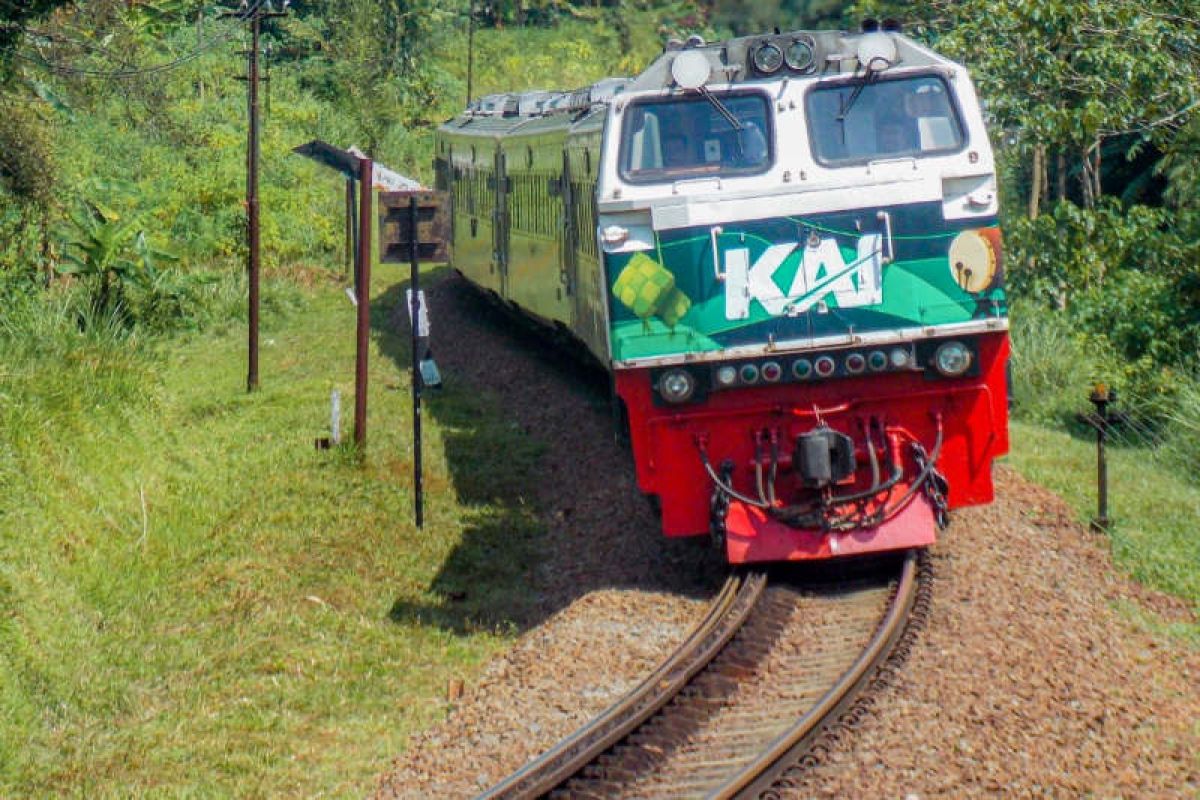 Tidak penuhi syarat,  89 calon penumpang ditolak naik kereta