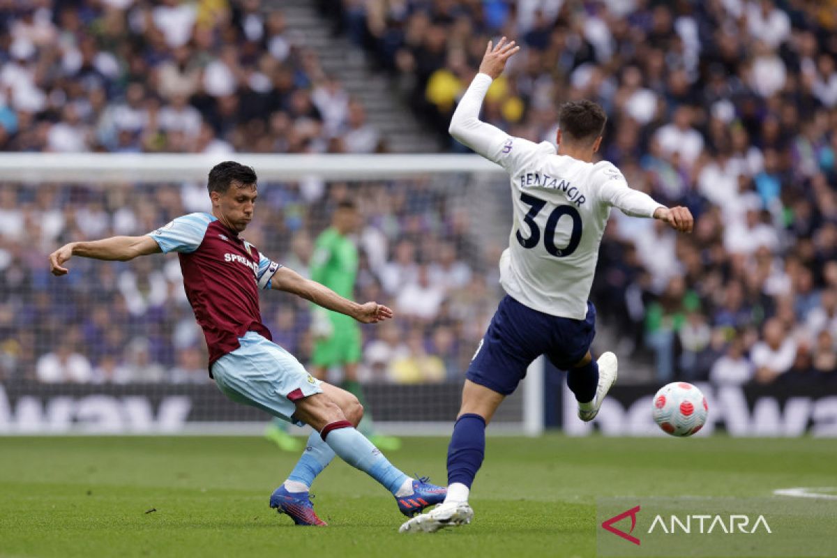 Tottenham banding sanksi Bentancur yang diduga rasis