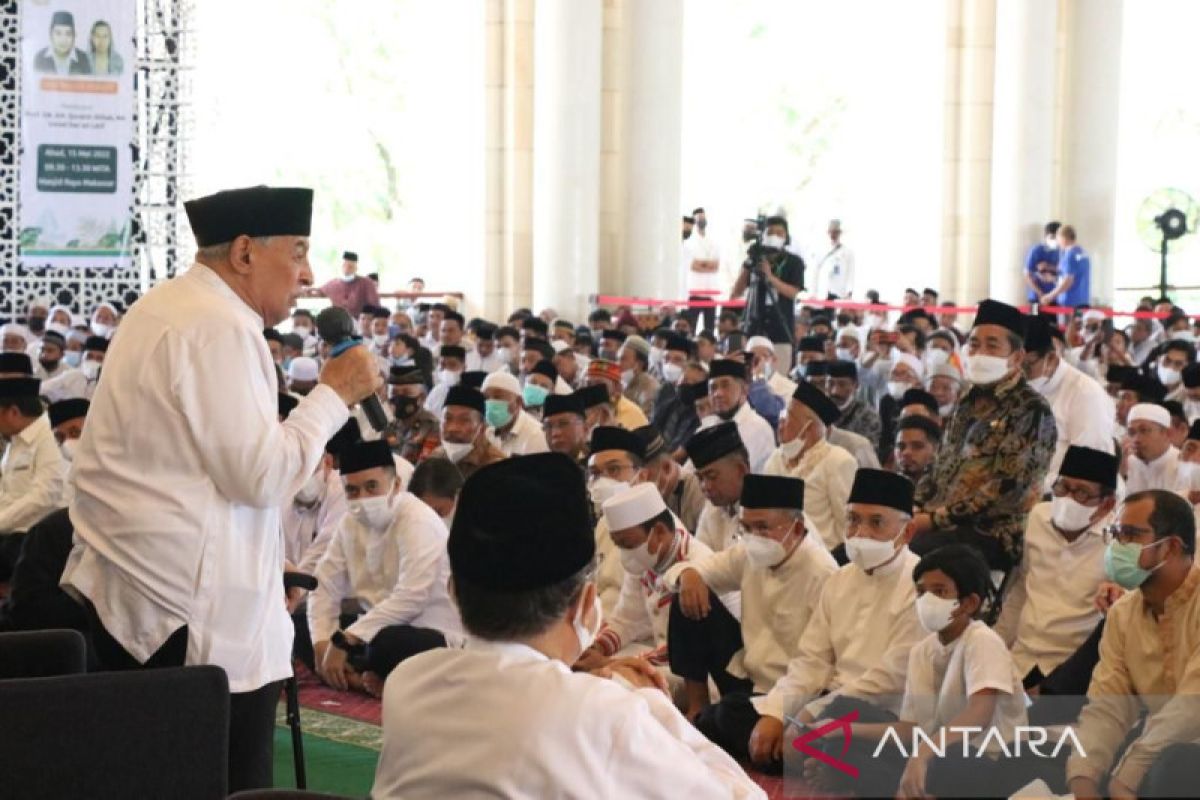 Quraish Shihab: Kalla dan Athirah teladan jalankan ajaran Islam