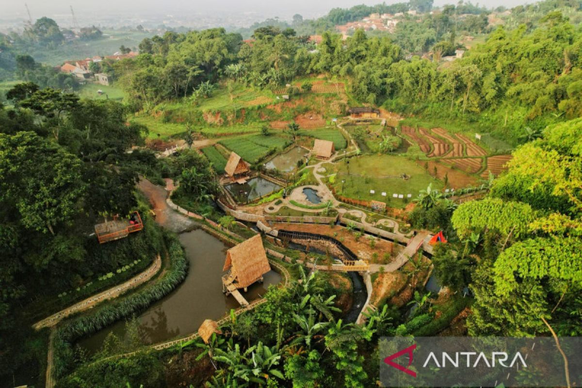 Kota Bandung perlu punya ciri khas sebagai tempat wisata