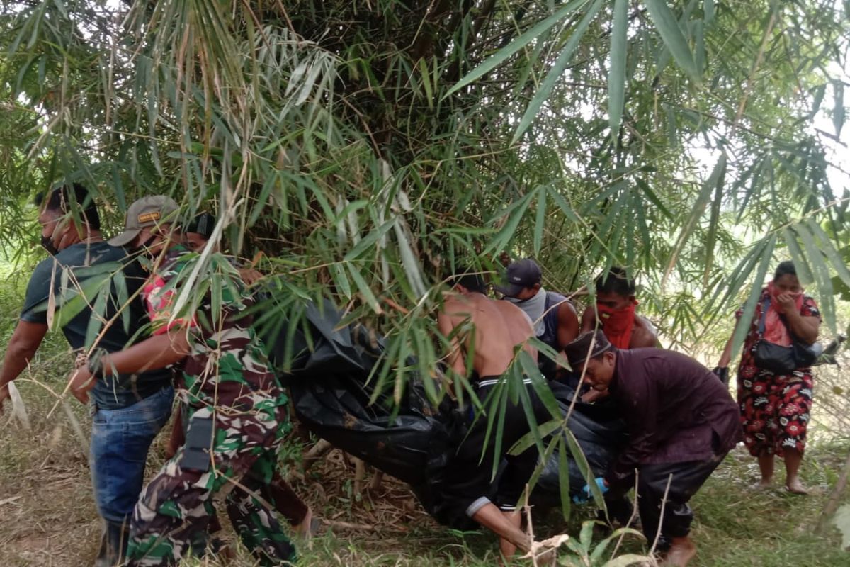 Pedagang ikan di Inhil ditemukan tewas di dalam sungai