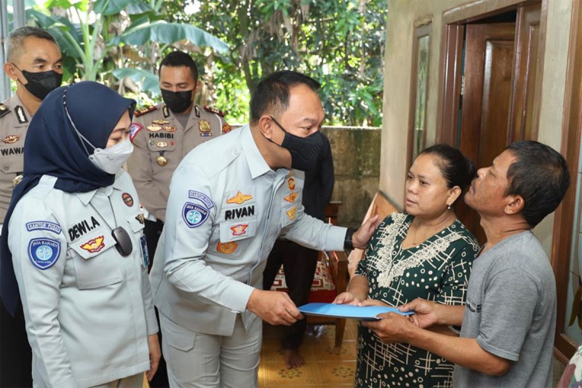 Satu warga Jateng meninggal pada kecelakaan di Karawang