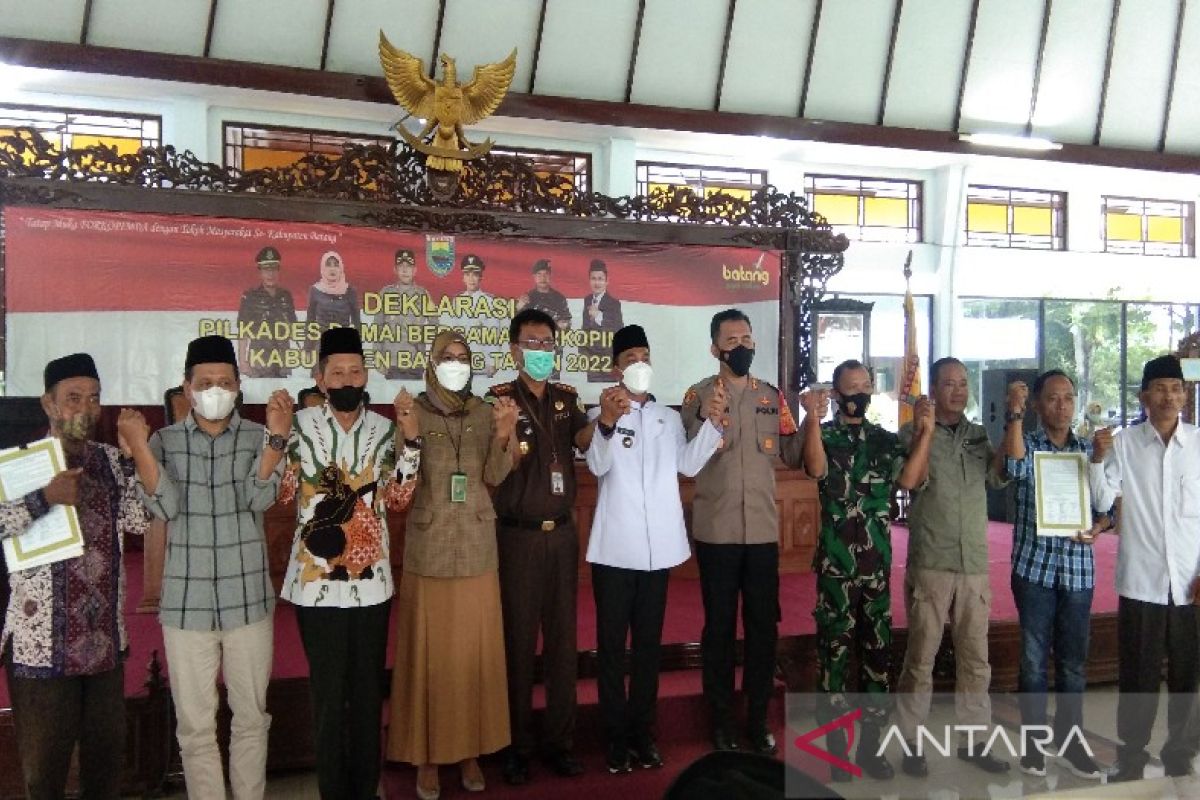 81 calon kepala desa di Batang mendeklarasikan Pilkades Damai