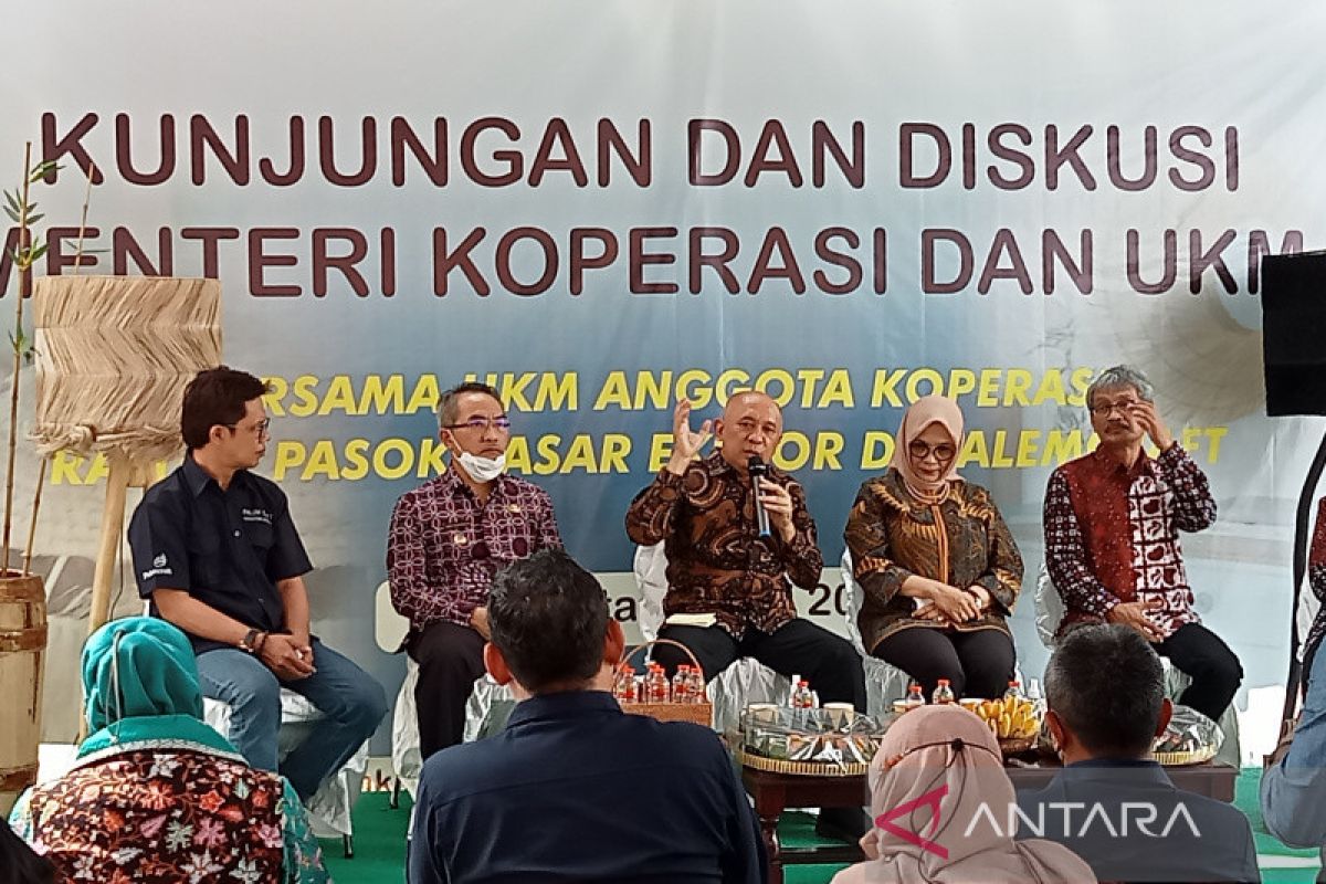 Menteri Teten Masduki kunjungi pengekspor dekorasi rumah di Bantul