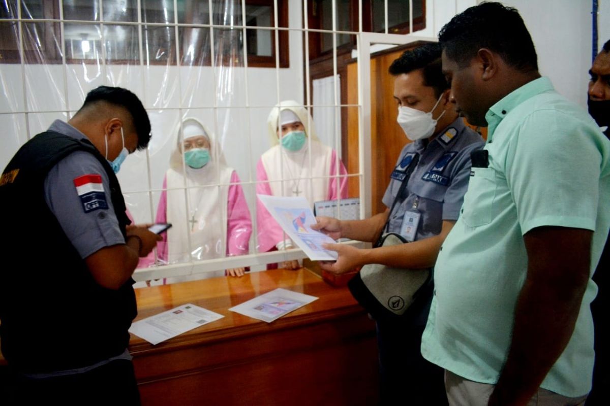 Imigrasi Labuan Bajo operasi gabungan awasi orang asing di Manggarai