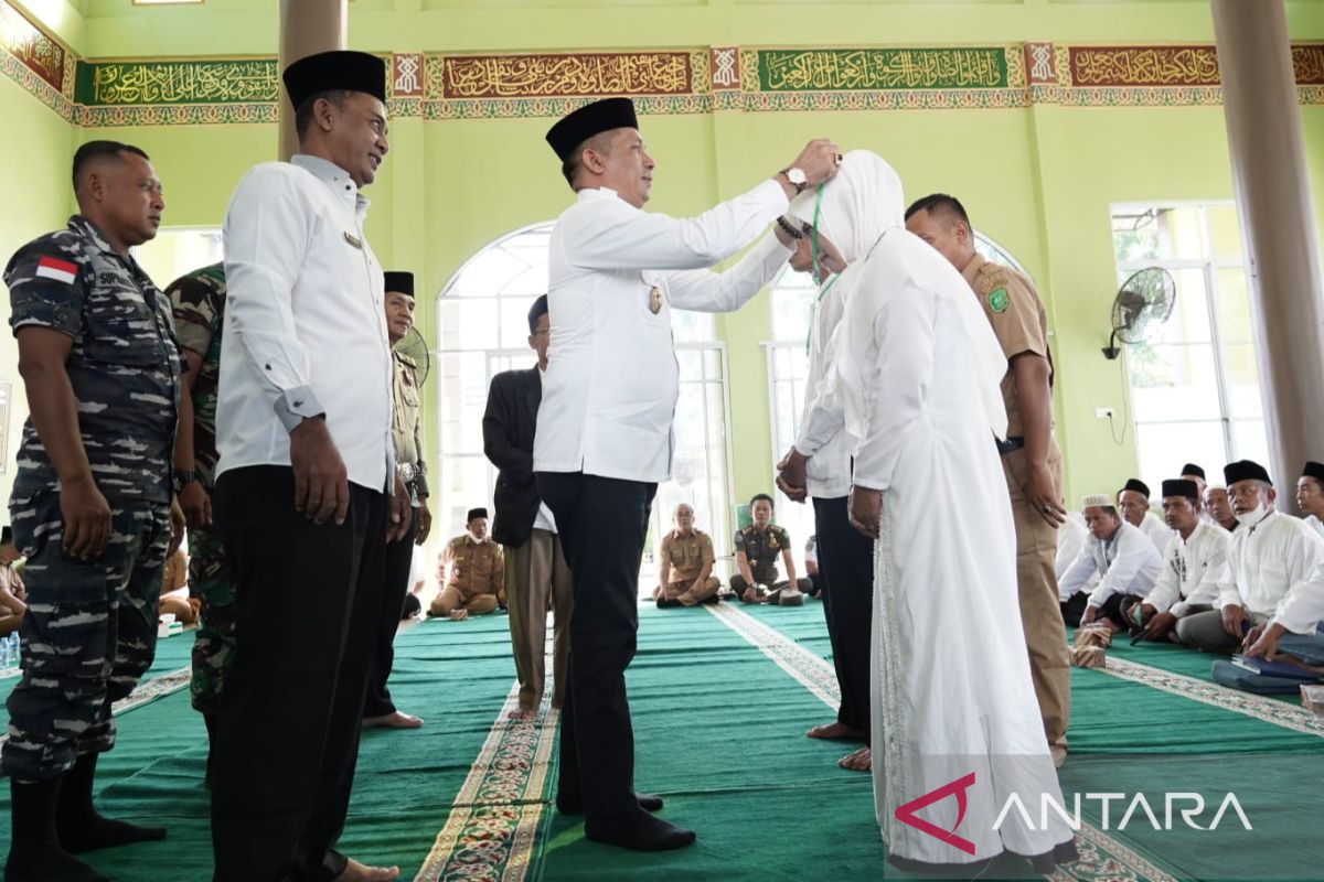 Beri wejangan calon jamaah haji, Bupati Adil titip doa untuk Meranti