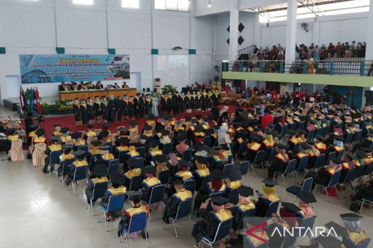 Poltekkes Kemenkes Kota Kendari wisuda 218 alumnus secara tatap muka