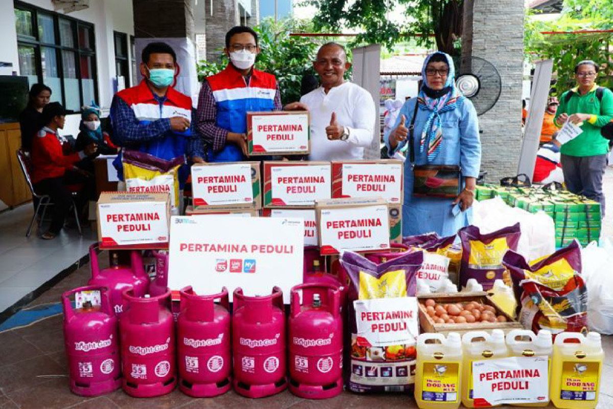 Pertamina salurkan bantuan ke posko banjir rob di Semarang