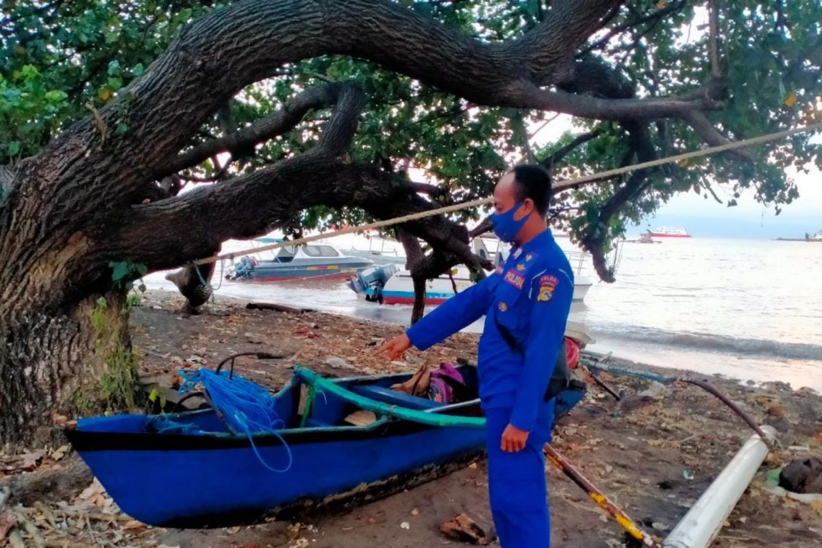 Dua nelayan hanyut saat mancing di Perairan Gili Kondo