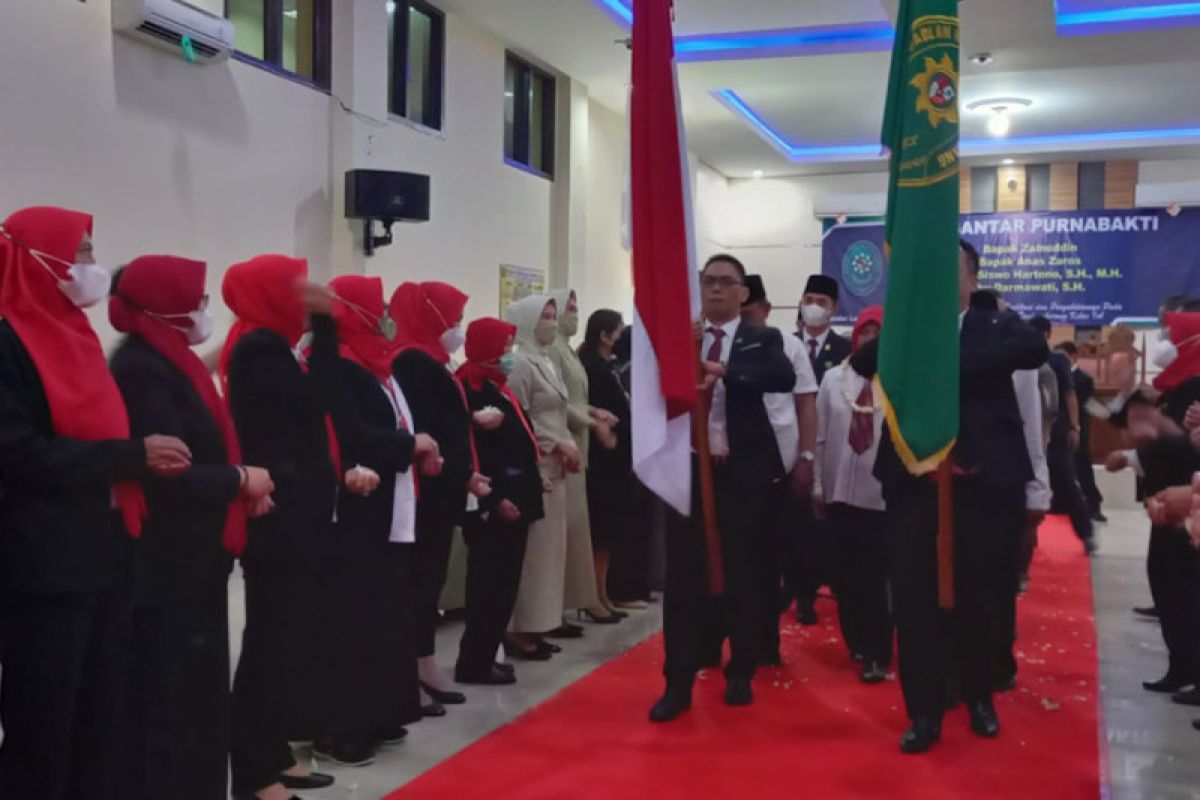 PN Tanjungkarang gelar purna bakti dan pengantar tugas pegawai panitera