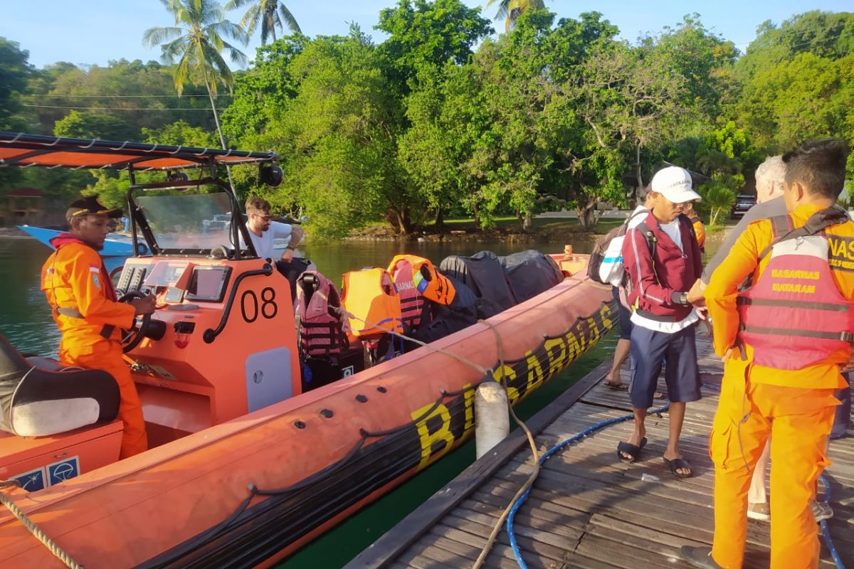 Kapal bawa dua warga Prancis kandas di perairan Pulau Medang Sumbawa