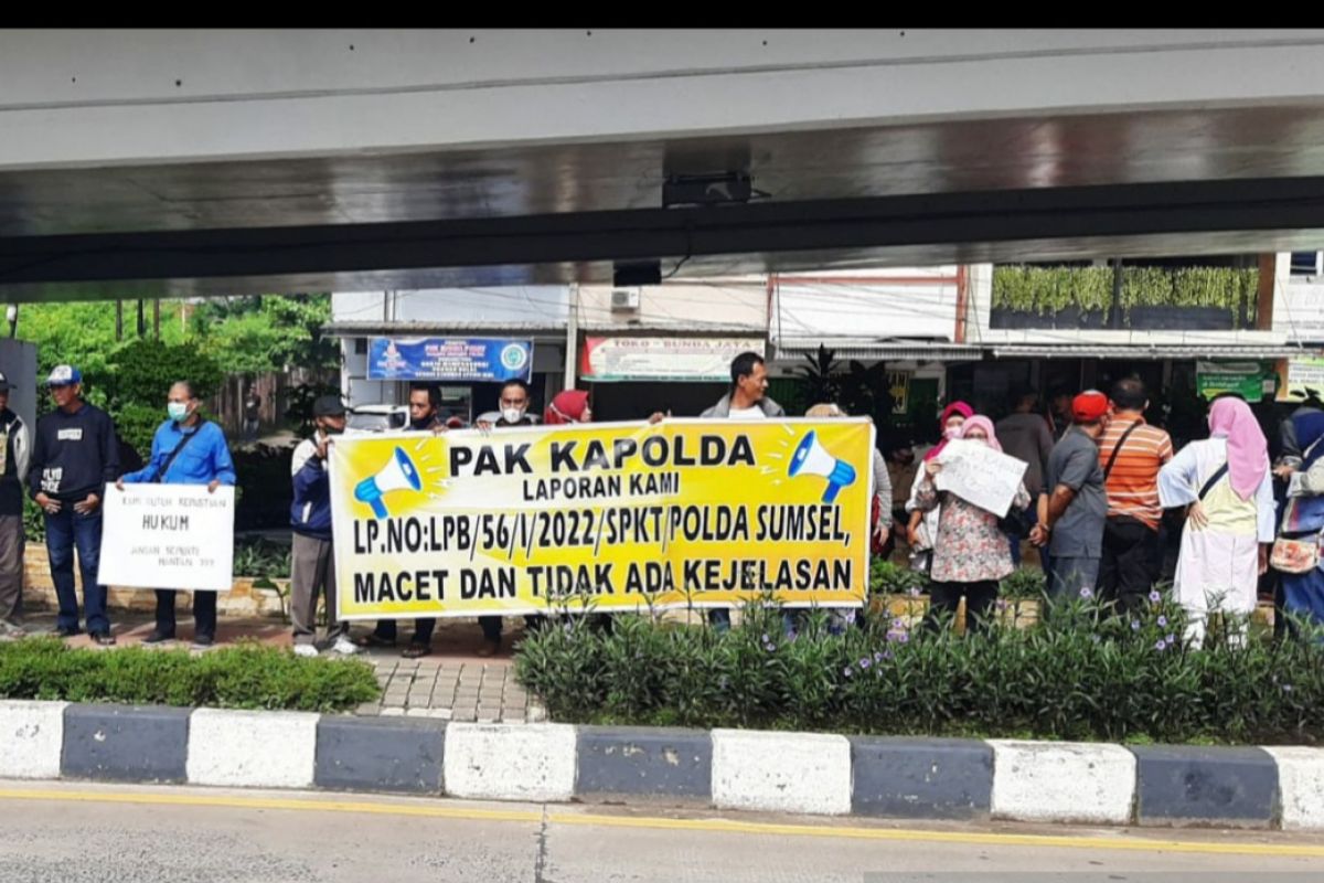 Puluhan eks karyawan hotel Sandjaja perjuangkan pesangon