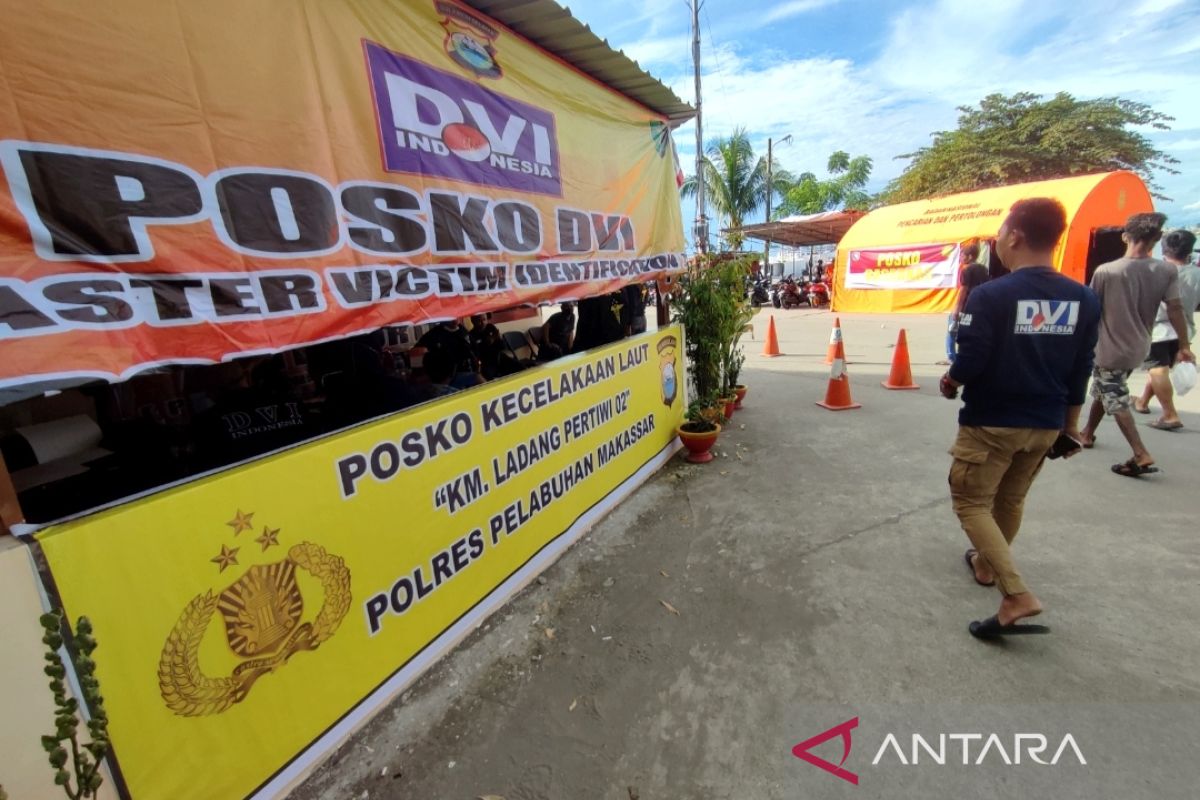 Kapal tenggelam, Basarnas-Polda Sulsel dirikan posko induk di Paotere