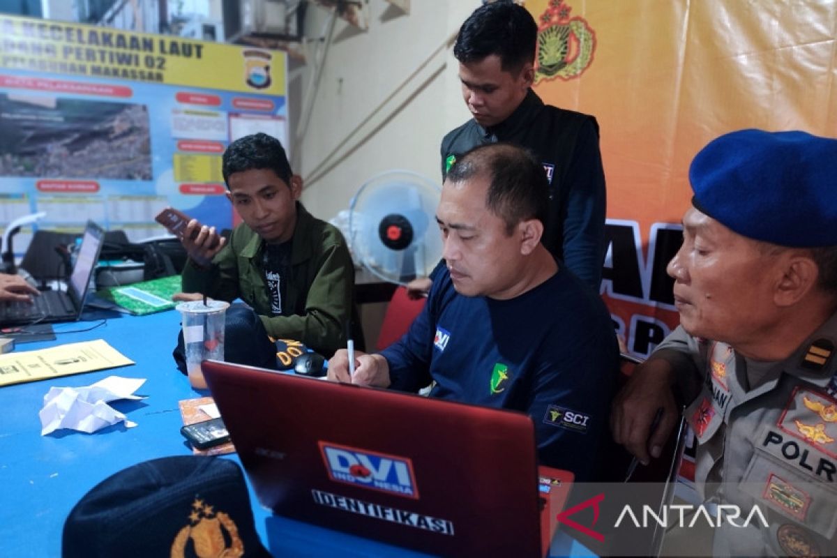 Sebanyak delapan penumpang KM Ladang Pertiwi kembali ditemukan selamat