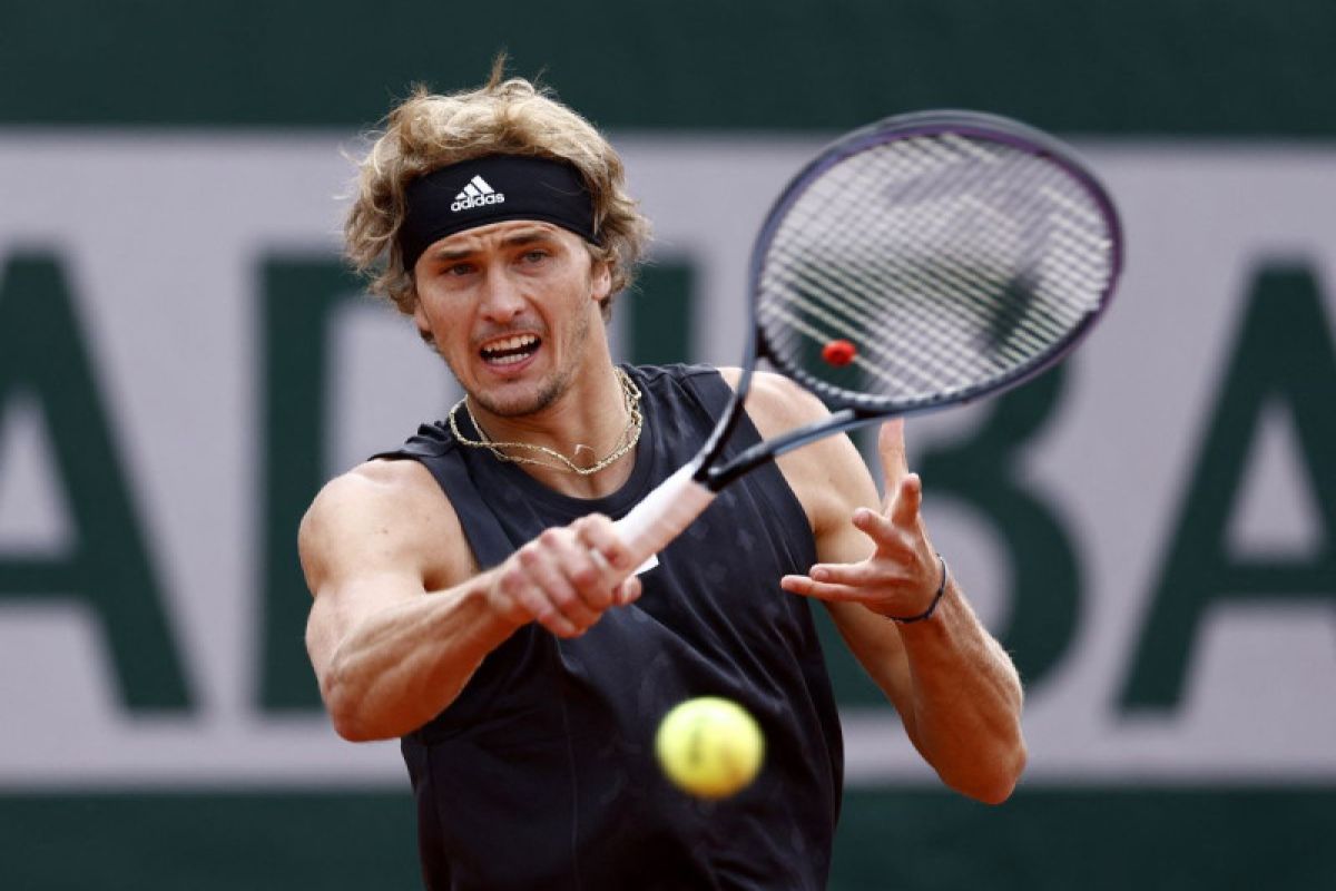 Zverev menuju semifinal Roland Garros usai singkirkan Alcaraz