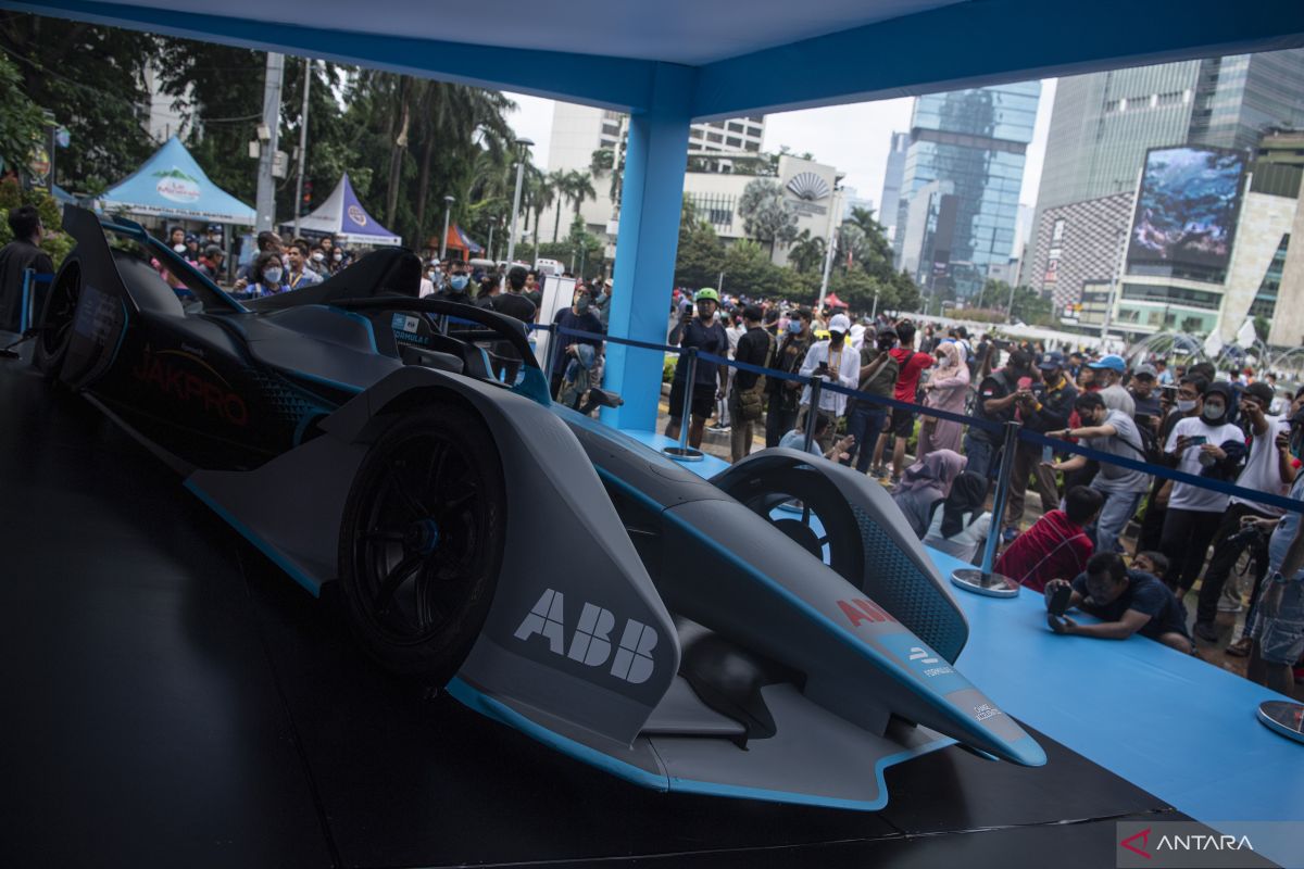 Pekerja kontraktor diminta tuntaskan proses akreditasi dan tukar kartu akses masuk Formula E