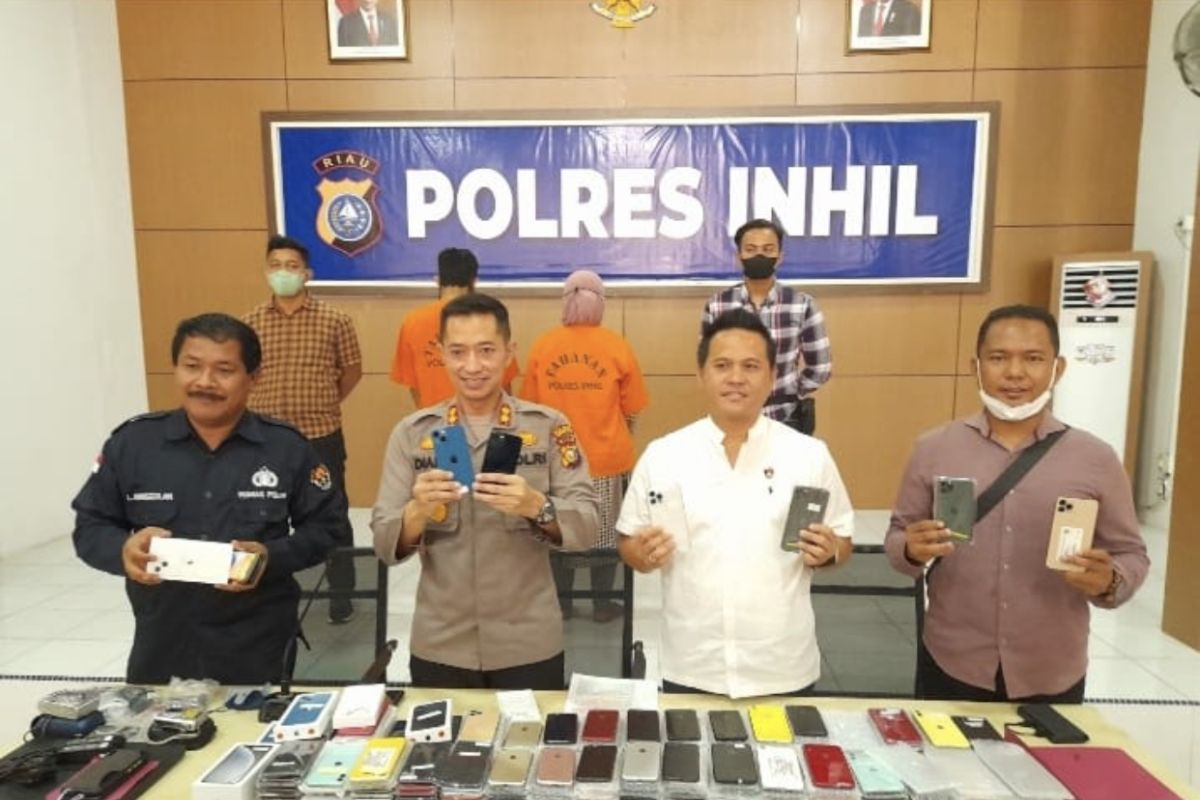 Penyelundup HP ilegal di Inhil  terima upah Rp2,5 juta, pemilik diburu