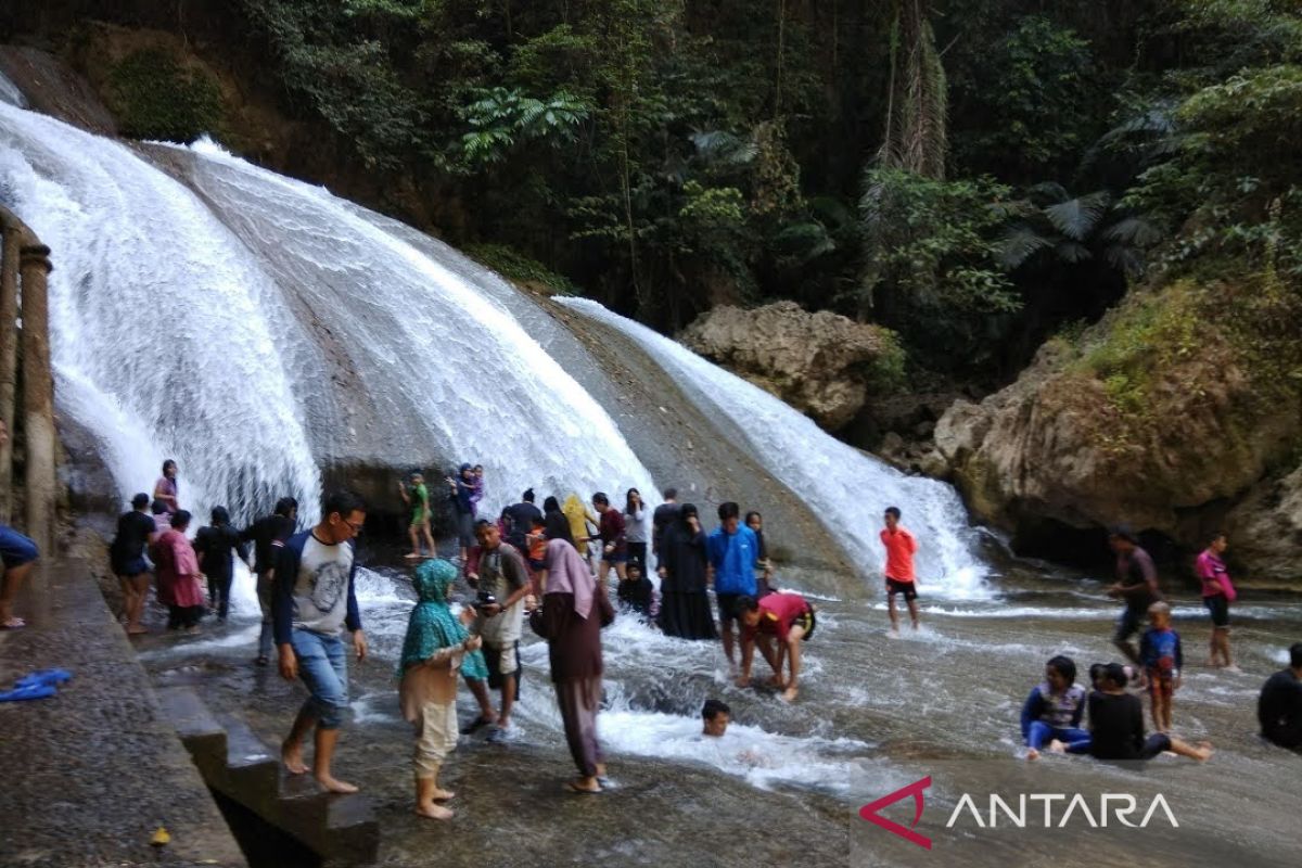 "Bantimurung Keren" ajang kiprah seni dan UMKM di Maros