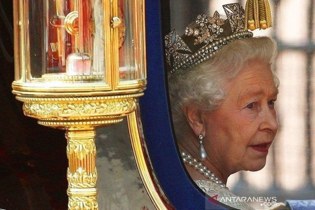 Sosok - Pemerintahan Elizabeth II: Era keemasan atau bara terakhir masa lalu?