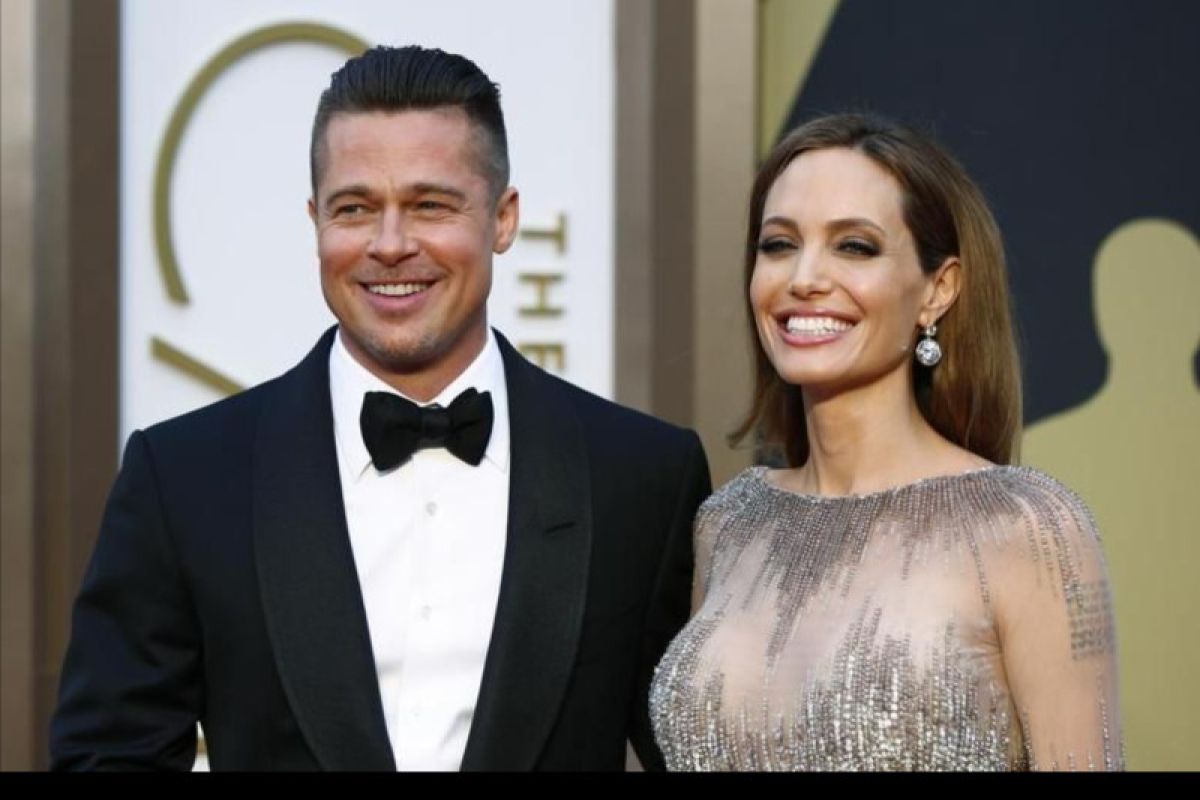 Brad Pitt tuduh Angelina Jolie rugikan bisnis wine mereka