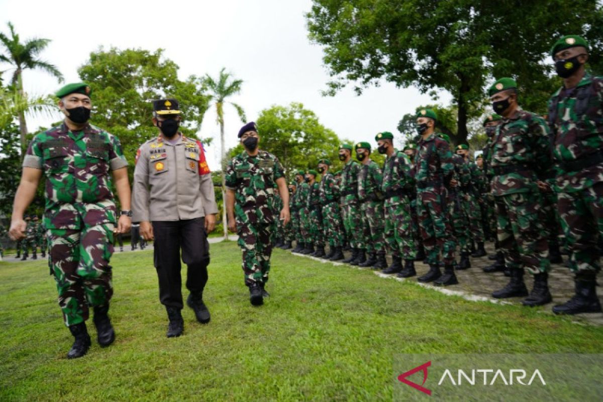 TNI-Polri siagakan 300 personel kawal kedatangan Presiden Jokowi di Kendari