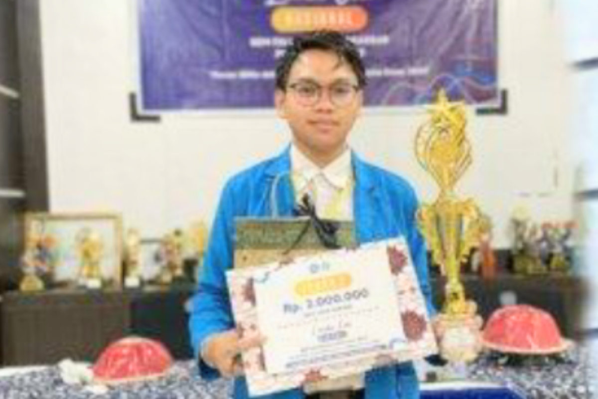 Mahasiswa Unismuh raih juara II lomba menulis tingkat nasional