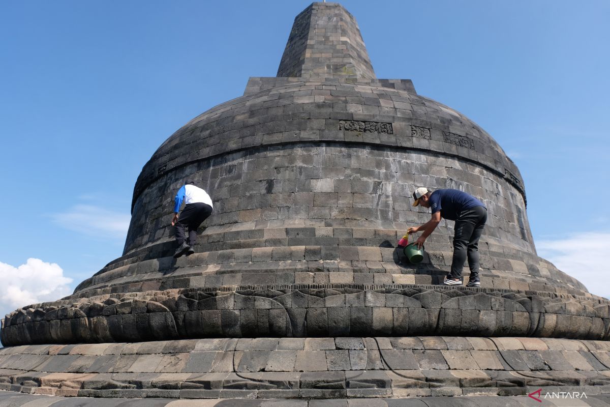 Polri usut pengedit foto Stupa Borobudor mirip Presiden Jokowi