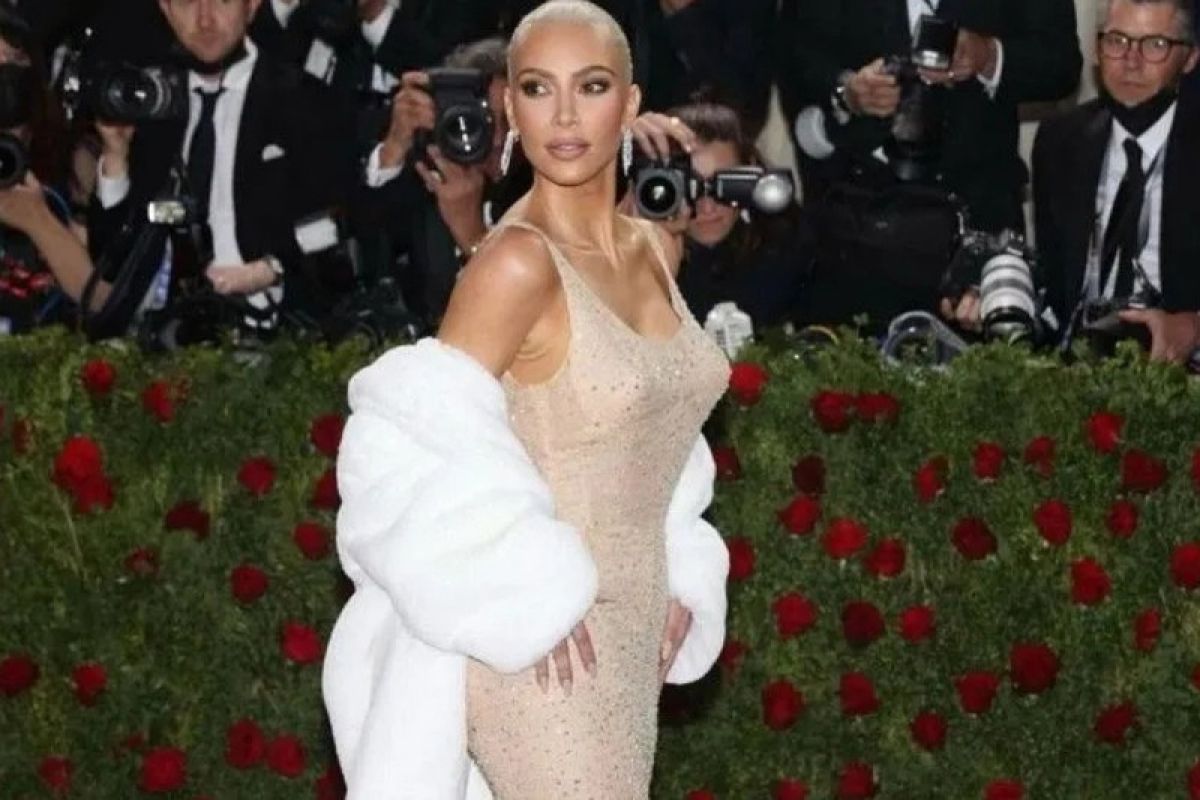 Gaun Marilyn Monroe rusak setelah dikenakan Kim Kardashian?