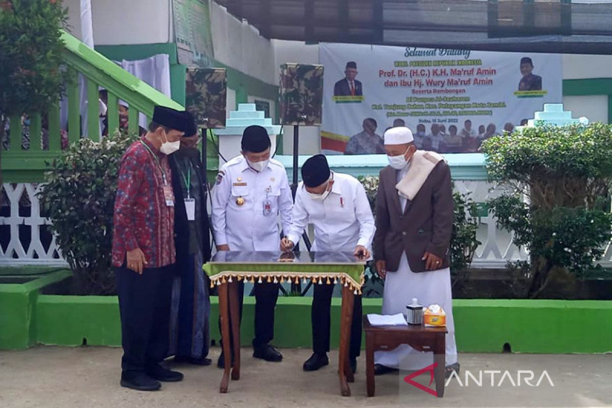 Wapres RI serahkan santunan dan bantuan ke masyarakat Jambi