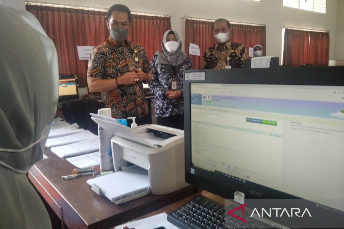 Pendaftaran PPDB SMP Pekanbaru ditunda, catat waktunya