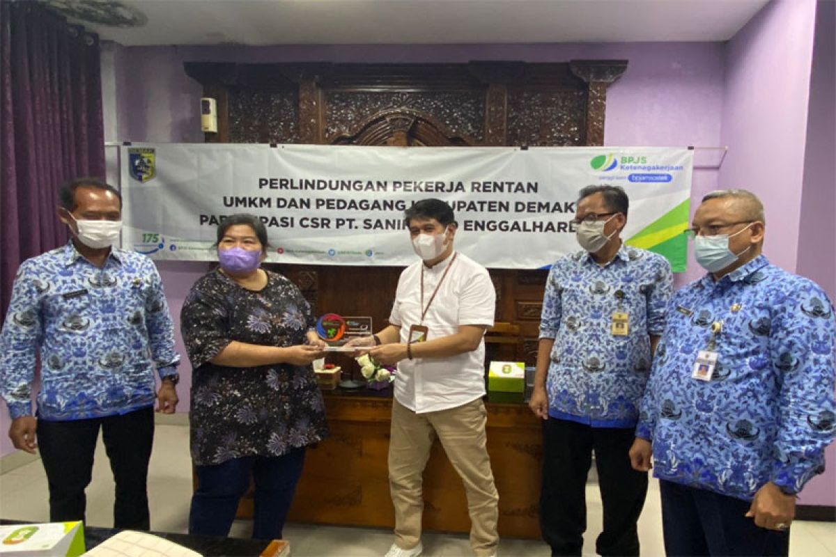 PT Saniharto Enggalharjo berikan CSR untuk daftarkan pekerja ke Program BPJAMSOSTEK