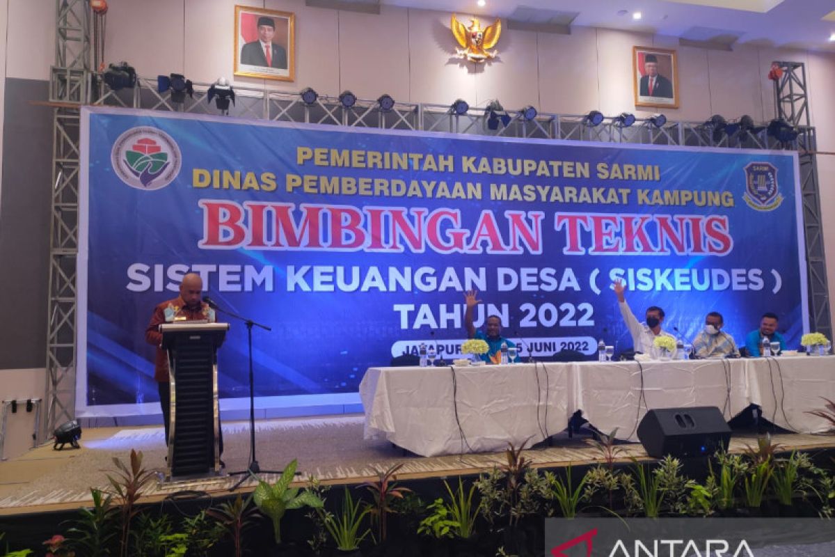 Penjabat Bupati Sarmi harap aparat kampung kuasai sistem keuangan